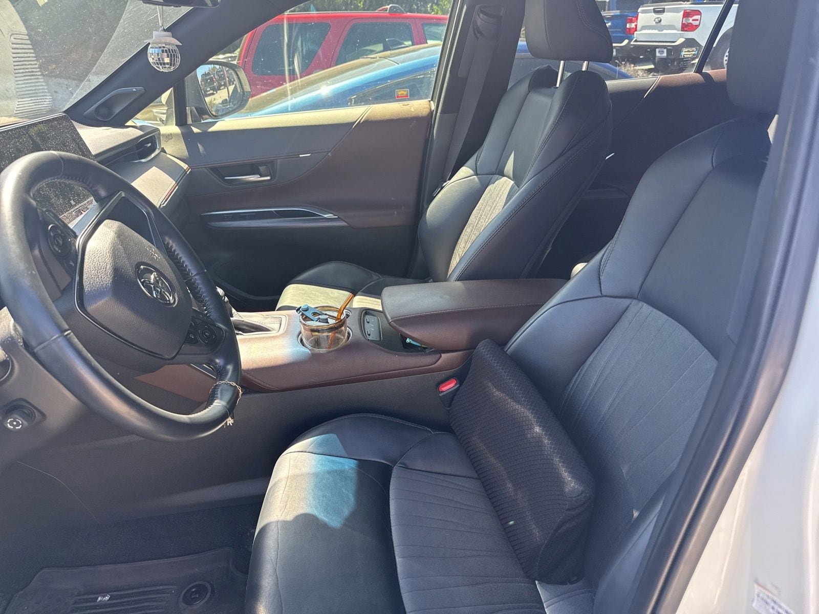Used 2021 Toyota Venza XLE AWD/4WD image 8