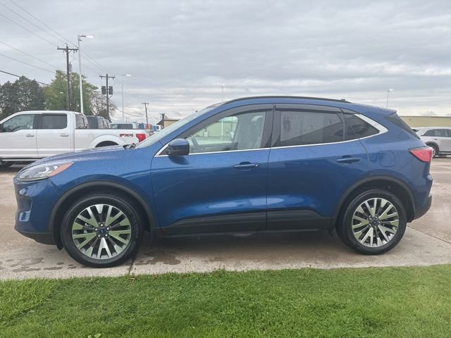 Used 2022 Ford Escape Titanium w/ Class II Trailer Tow Package AWD/4WD image 11