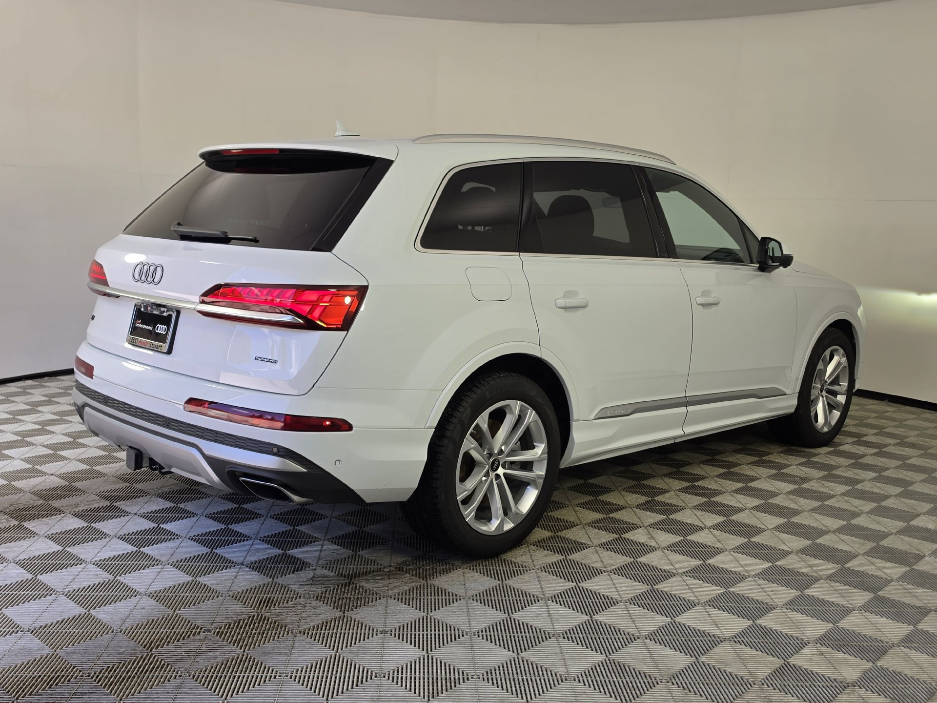 Certified 2026 Audi Q7 3.0T Premium Plus w/ Premium Plus Package AWD/4WD image 38