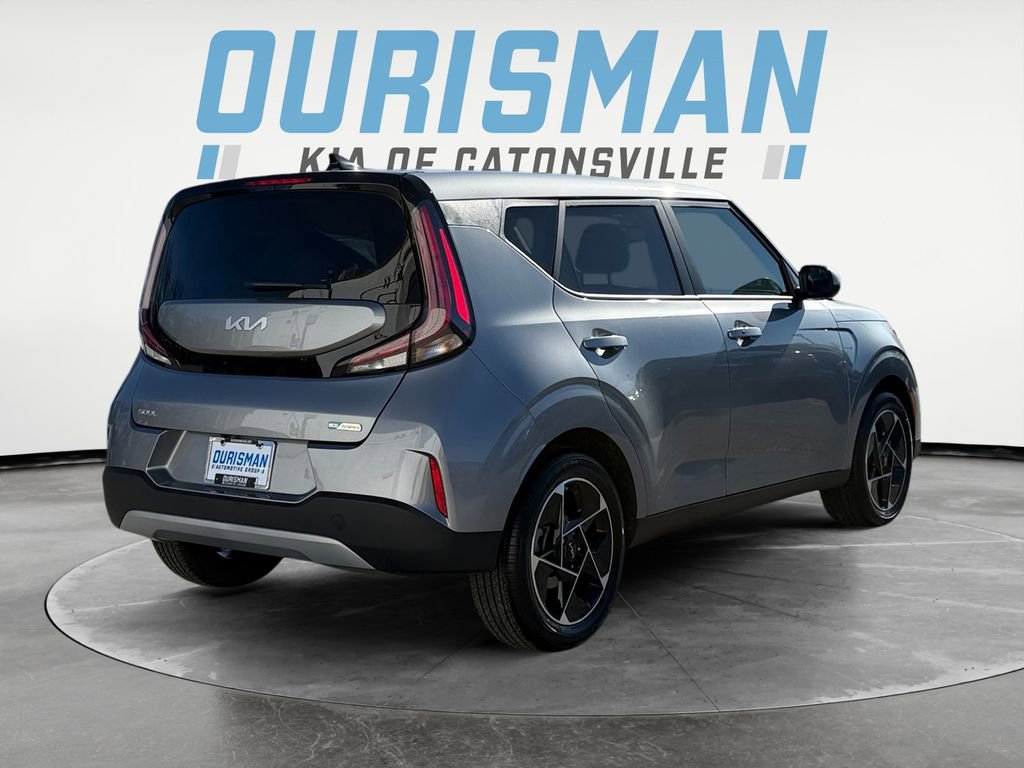 Used 2025 Kia Soul EX image 6