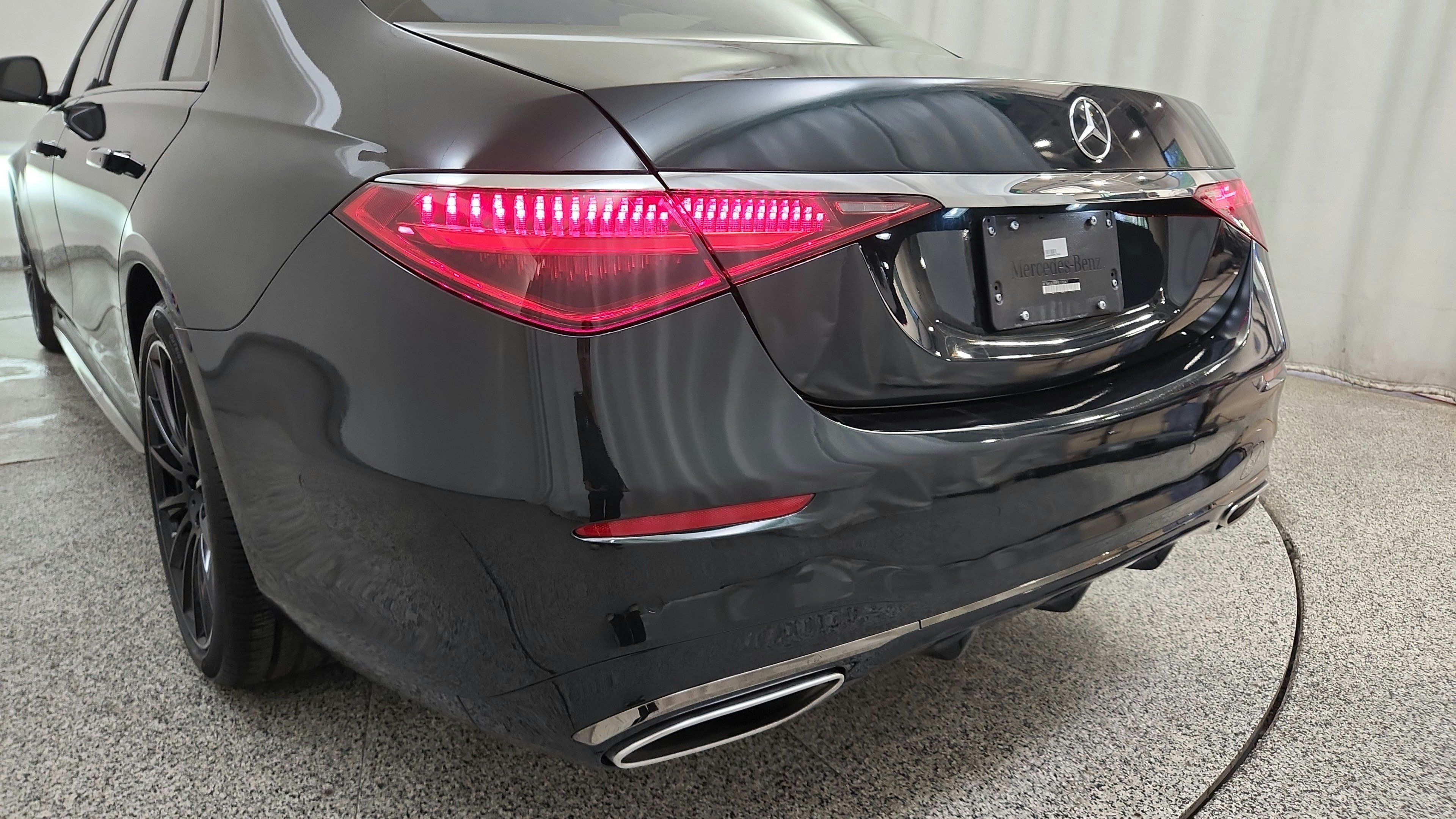 Used 2023 Mercedes-Benz S 500 4MATIC w/ AMG Line image 29