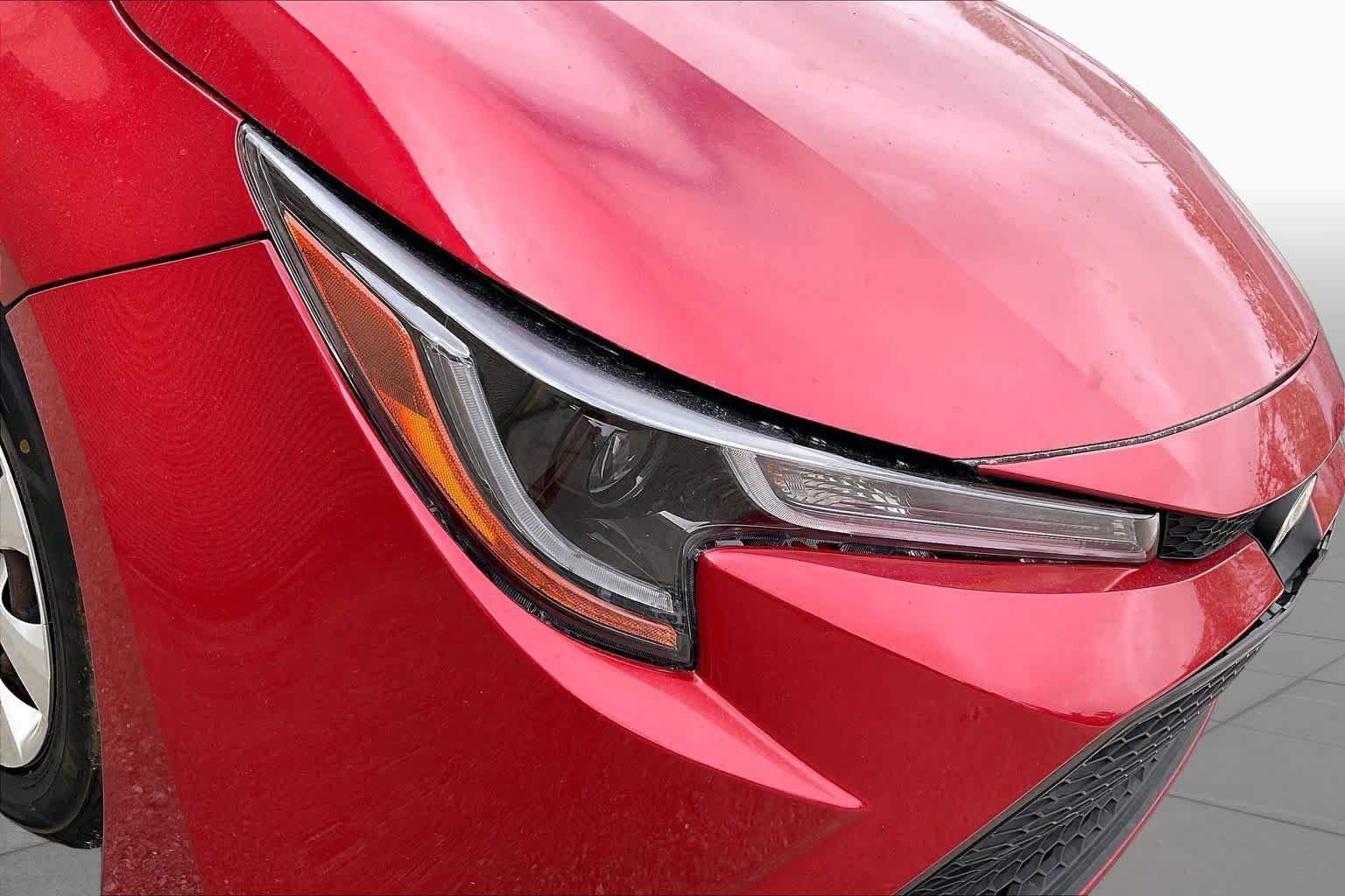 Used 2021 Toyota Corolla LE FWD image 26