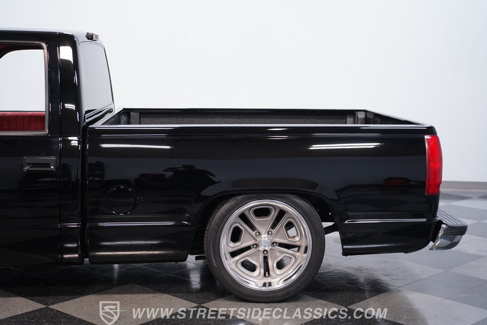Used 1994 Chevrolet Silverado 1500 2WD Regular Cab image 21