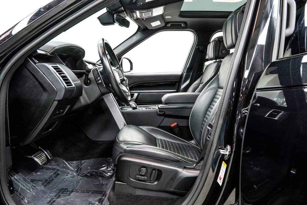 Used 2022 Land Rover Discovery HSE R-Dynamic image 16