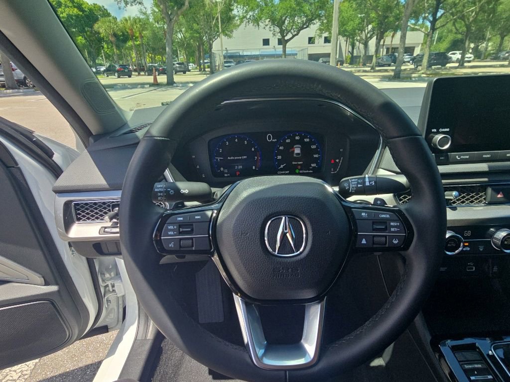 Used 2025 Acura Integra FWD image 16