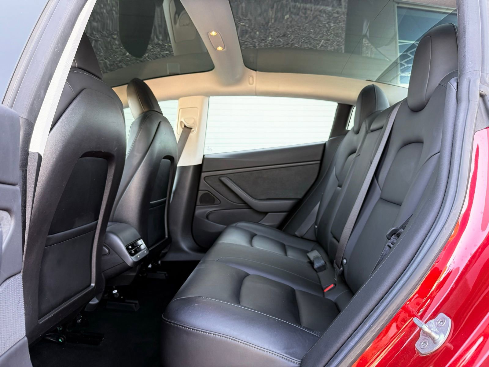 Used 2018 Tesla Model 3 Long Range RWD image 20