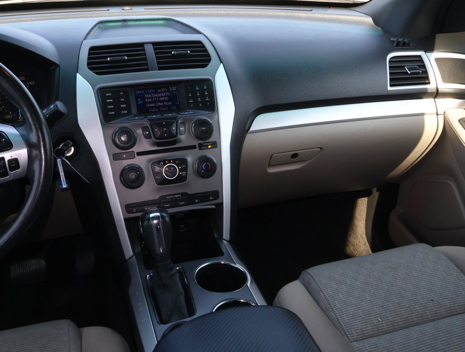 Used 2013 Ford Explorer XLT FWD image 11