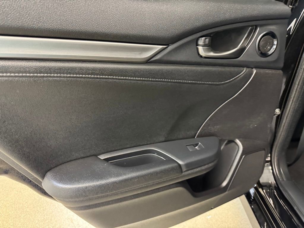 Used 2018 Honda Civic EX-L image 14