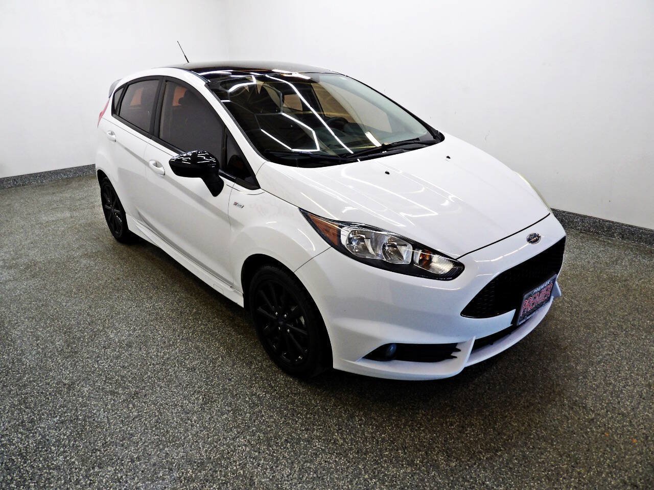 Used 2019 Ford Fiesta ST-Line FWD image 3