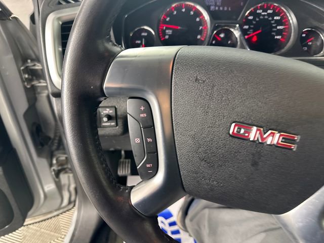 Used 2015 GMC Acadia SLE image 30