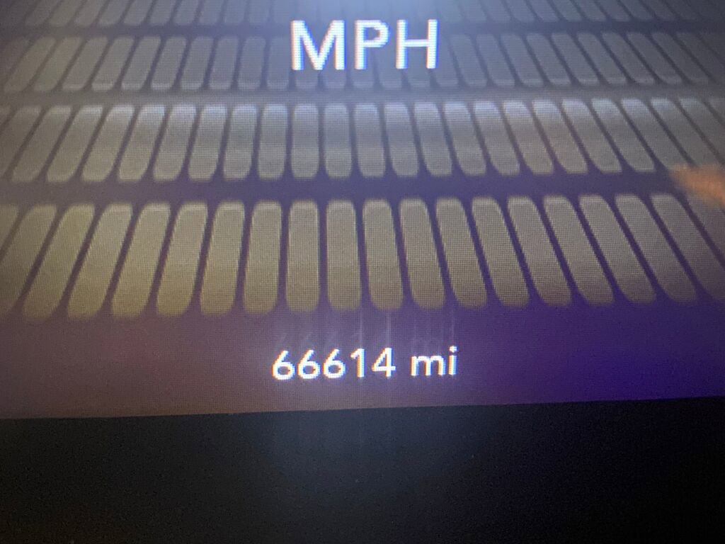 Used 2019 Dodge Challenger R/T image 4