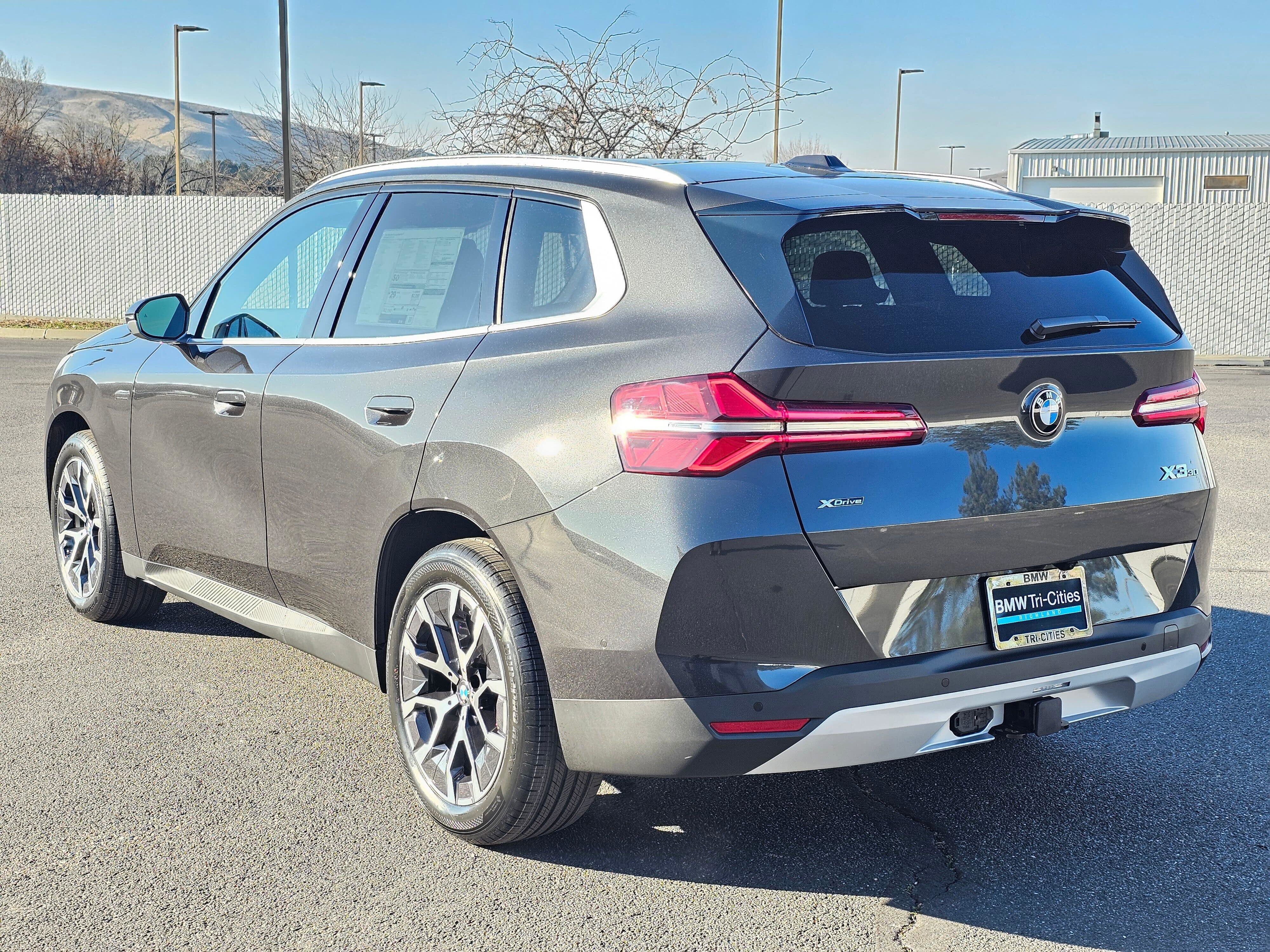New 2026 BMW X3 xDrive30 w/ Premium Package AWD/4WD image 4