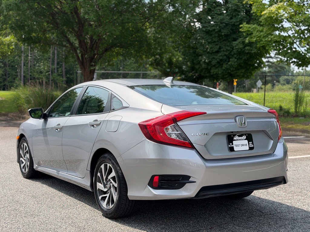 Used 2017 Honda Civic EX image 3