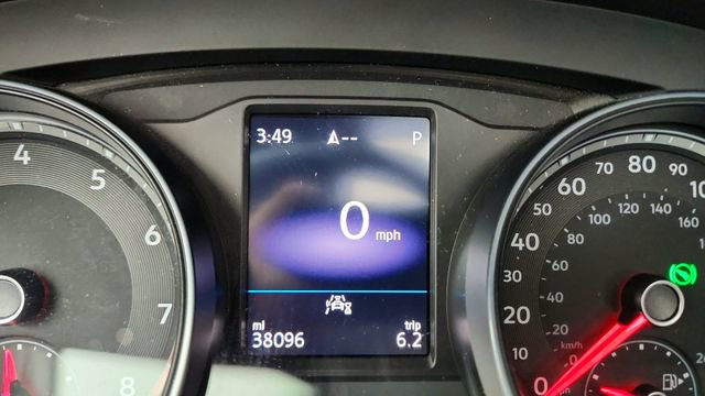 Used 2021 Volkswagen Atlas Cross Sport SE w/ Panoramic Sunroof Package image 38