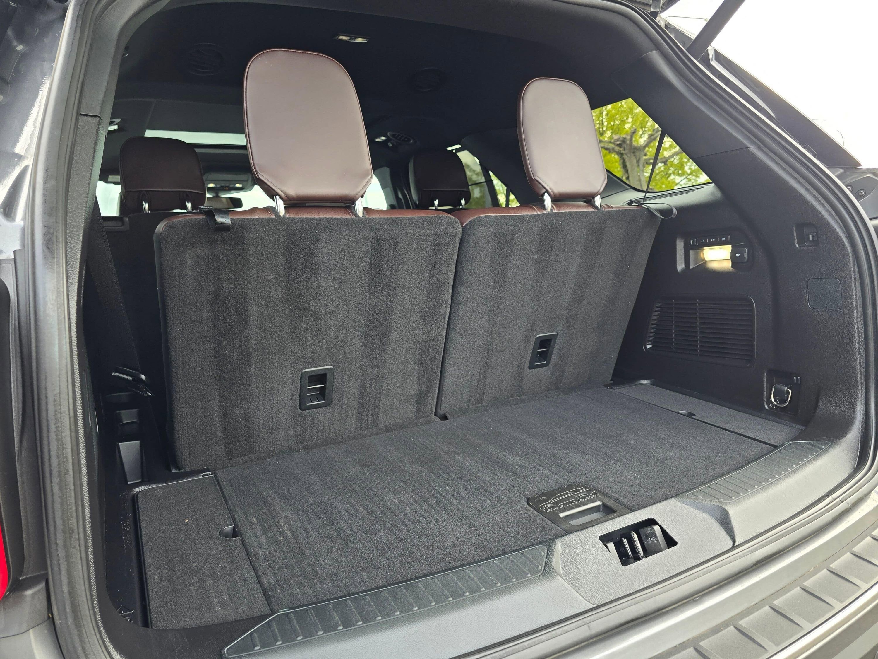 Used 2021 Ford Explorer Platinum w/ Equipment Group 601A image 23