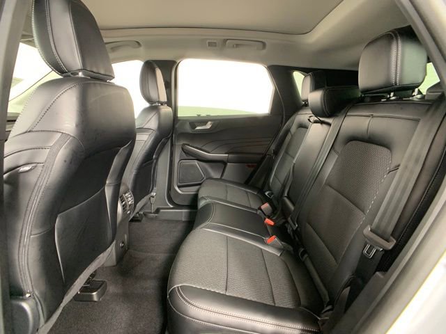 Used 2025 Ford Escape SE image 25