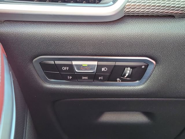 Used 2022 BMW X6 xDrive40i w/ Executive Package image 14