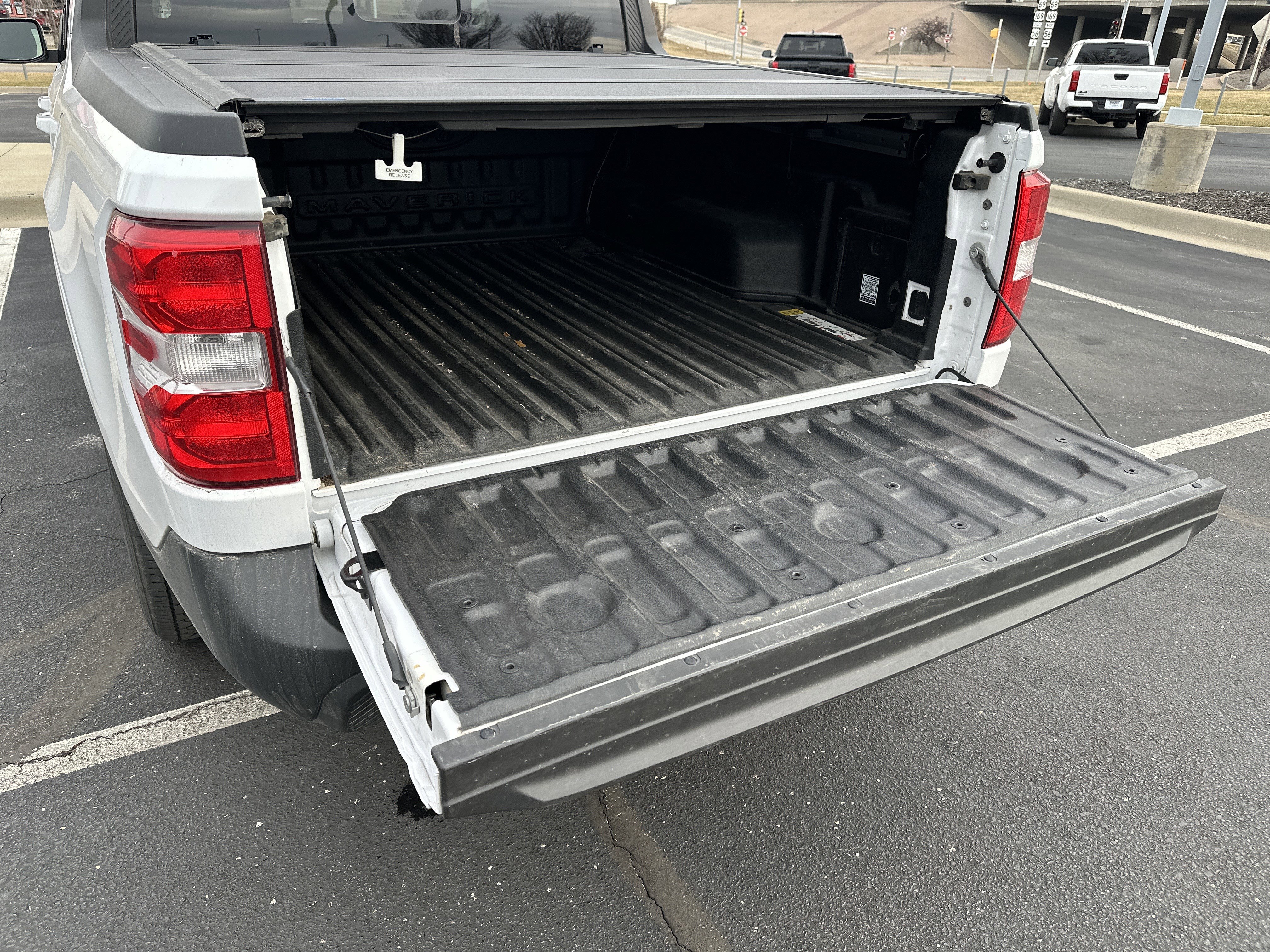 Used 2023 Ford Maverick Lariat w/ Lariat Luxury Package image 25