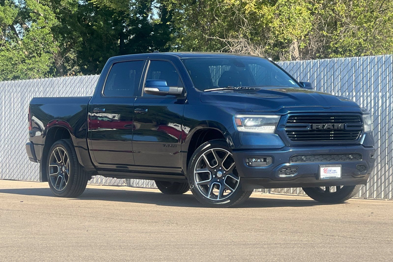 Used 2019 RAM 1500 Sport w/ Leather & Sound Group AWD/4WD image 2