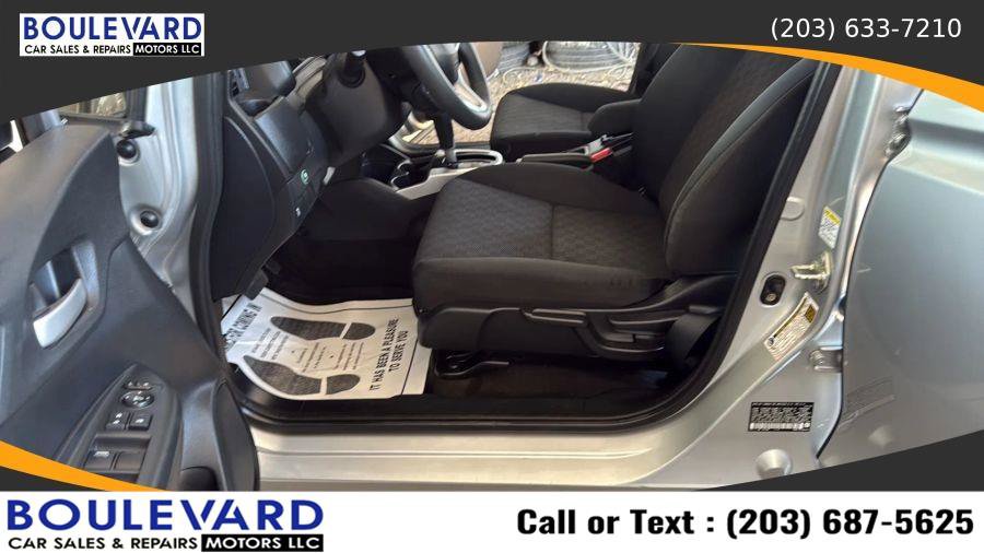 Used 2015 Honda Fit LX image 24