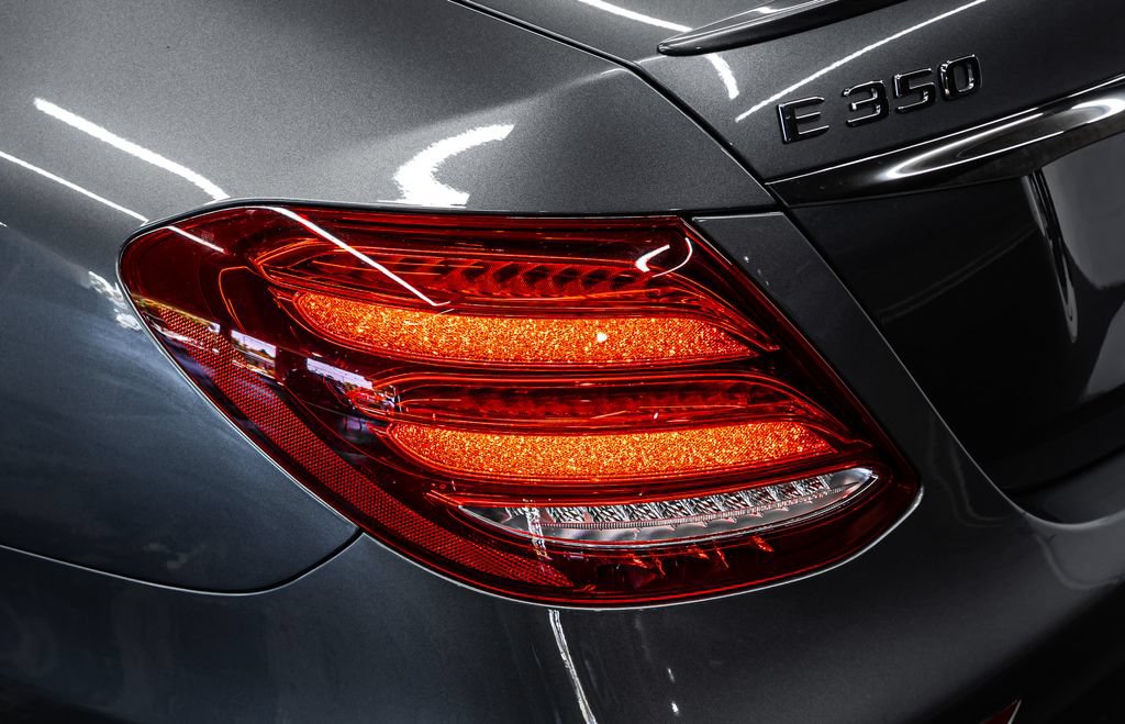 Used 2020 Mercedes-Benz E 350 Sedan image 14