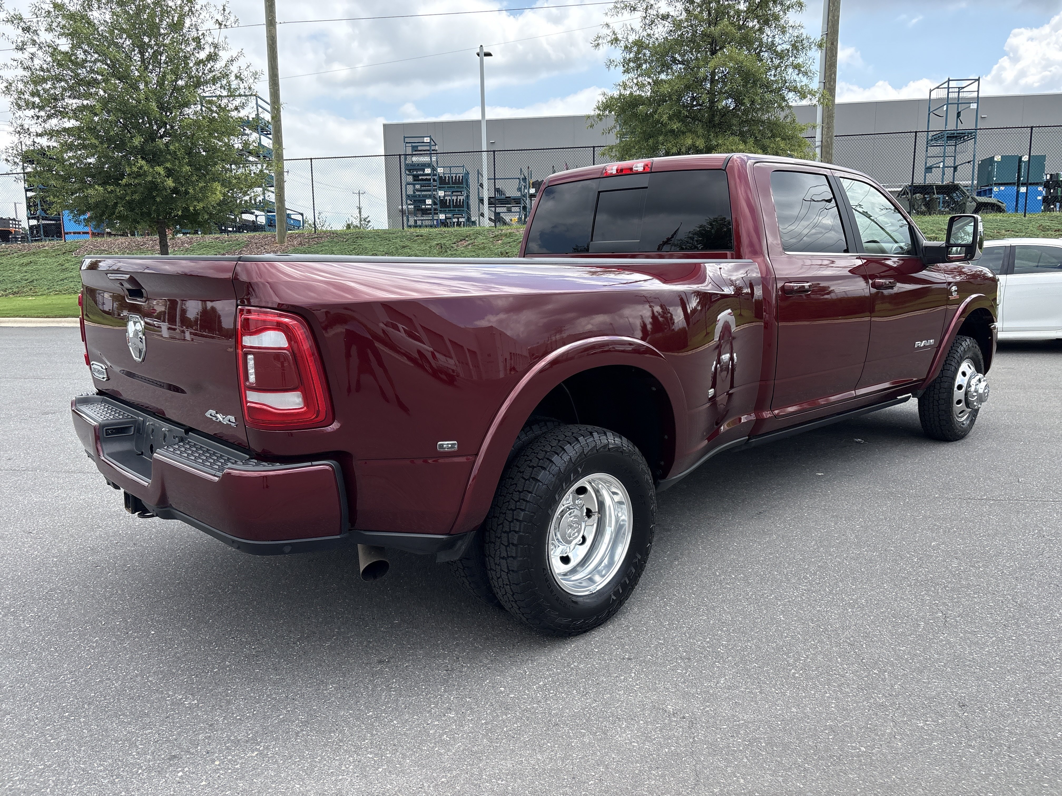 Used 2024 RAM 3500 Limited AWD/4WD image 9