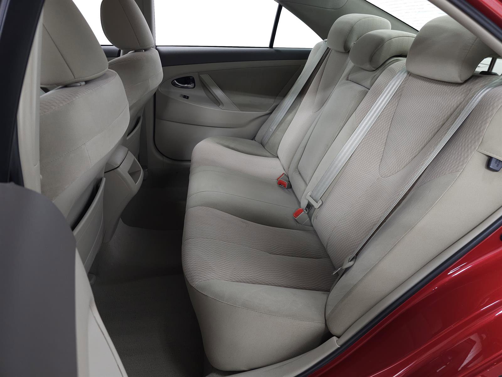 Used 2011 Toyota Camry LE image 20