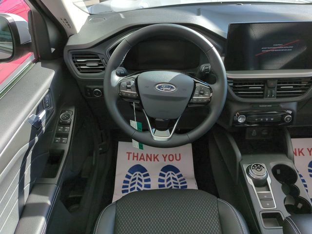 New 2025 Ford Escape SE w/ Class II Trailer Tow Package image 14