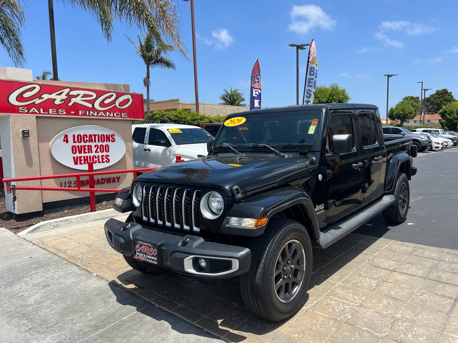 Used 2020 Jeep Gladiator Overland AWD/4WD image 4
