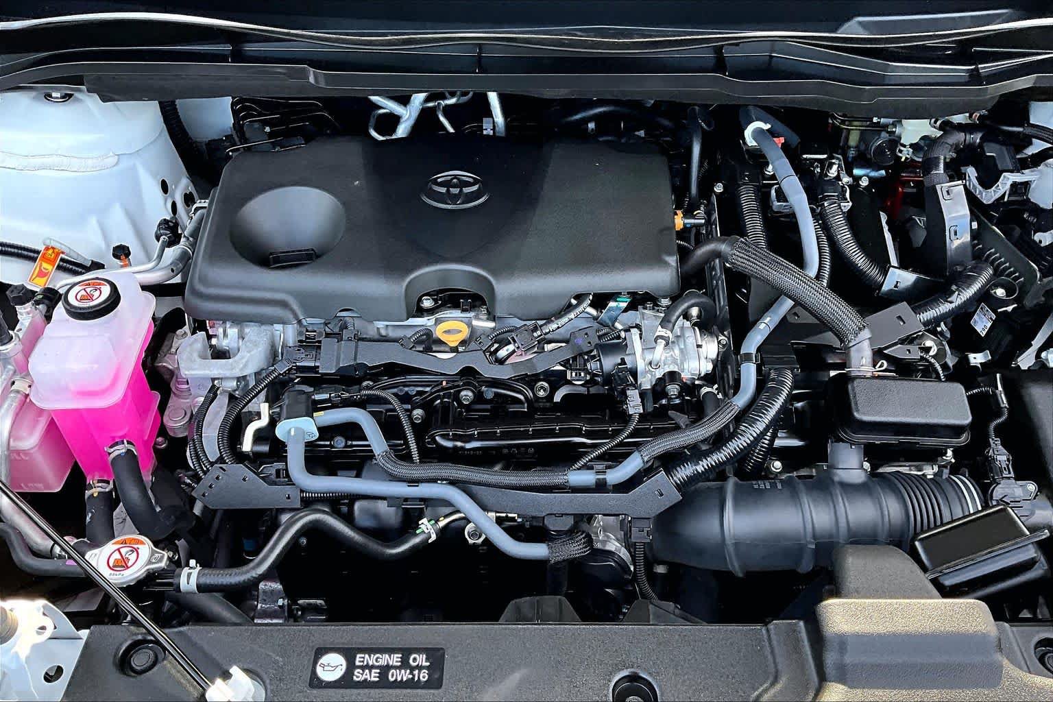 Certified 2025 Toyota Sienna LE FWD image 31
