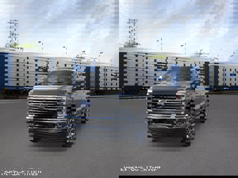 New 2026 Ford F350 4x4 Crew Cab Super Duty image 2