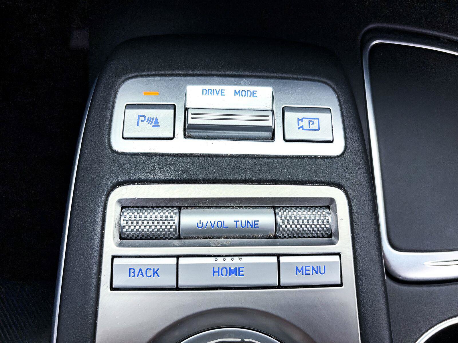 Used 2023 Genesis Electrified GV70 AWD/4WD image 35