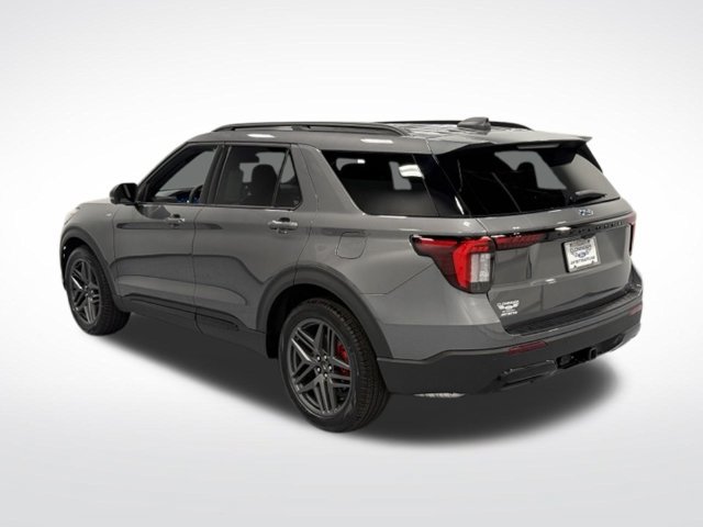 New 2026 Ford Explorer ST-Line w/ ST-Line Street Pack RWD image 6