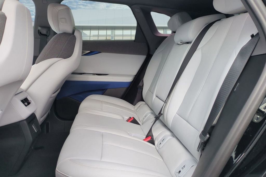 New 2026 Cadillac Optiq Sport 1 image 21