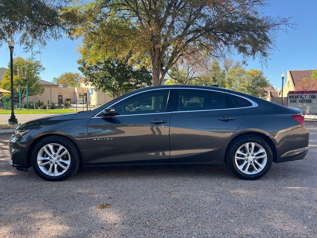 Used 2016 Chevrolet Malibu LT image 4