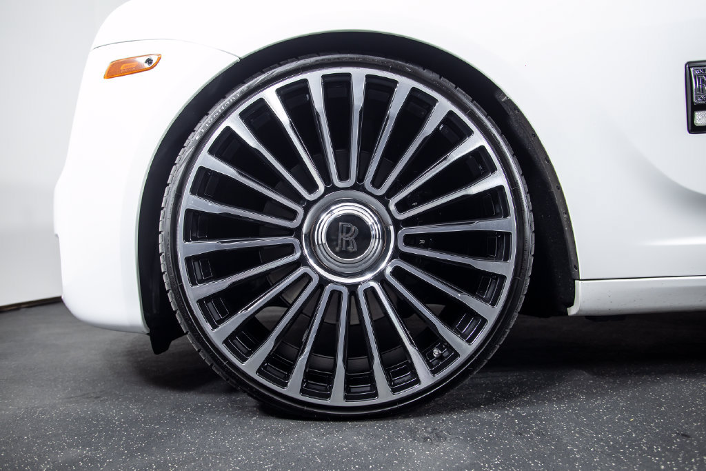 Used 2019 Rolls-Royce Ghost RWD image 6