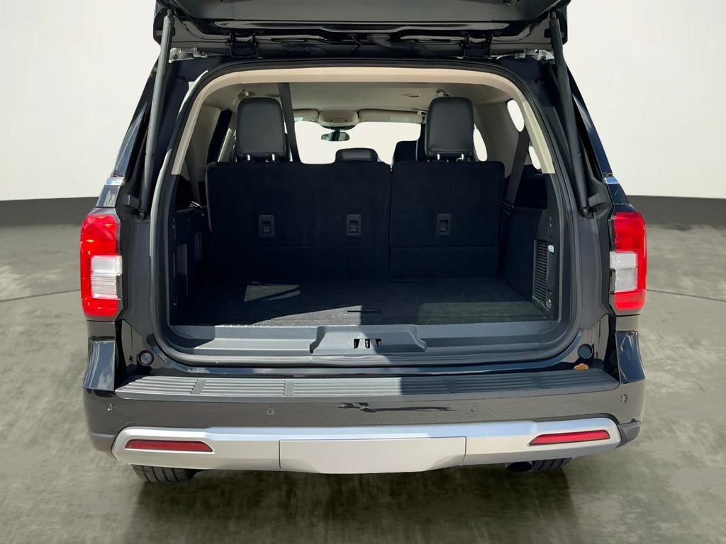 Certified 2024 Ford Expedition Max XLT image 23