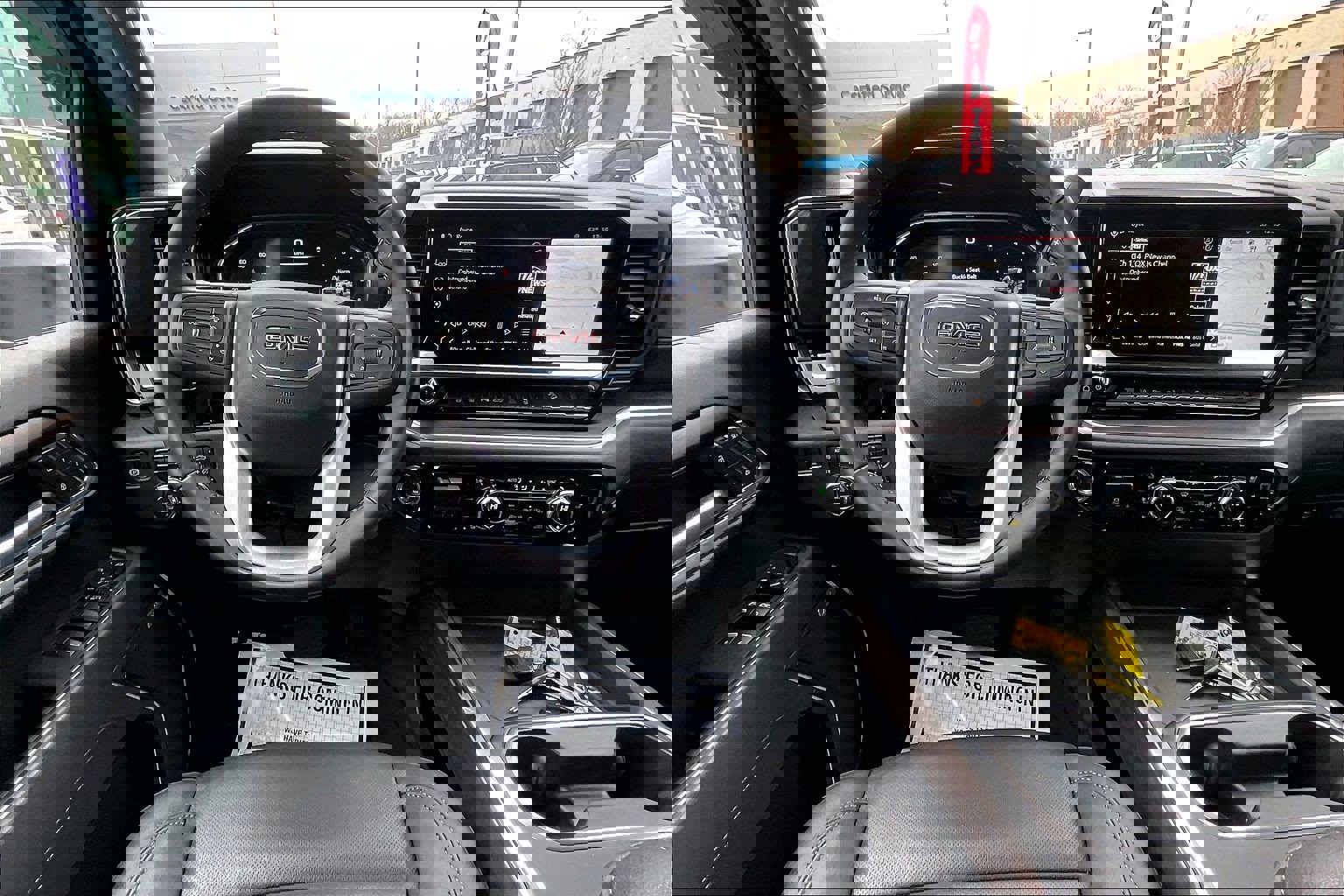 Used 2025 GMC Sierra 3500 SLT w/ SLT Premium Package image 5