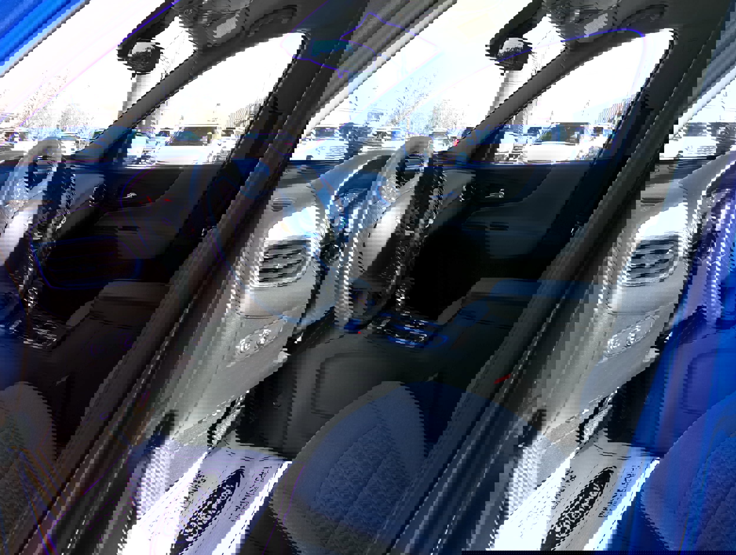 Used 2024 Chevrolet Equinox LT image 8