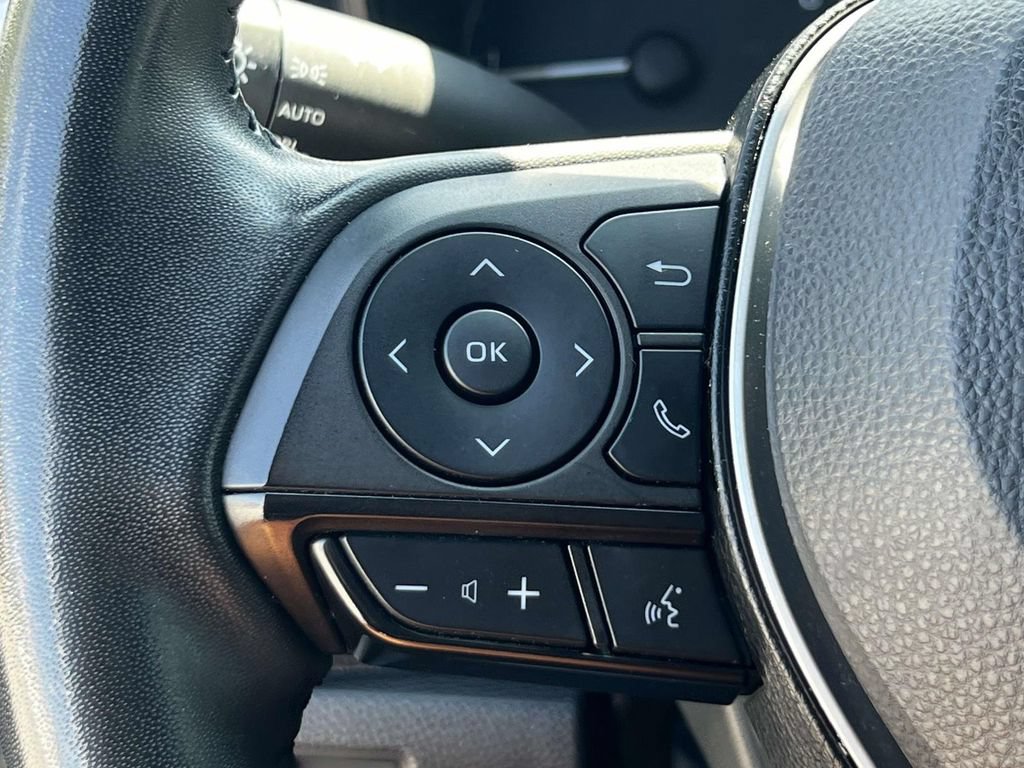 Used 2023 Toyota Corolla SE FWD image 21