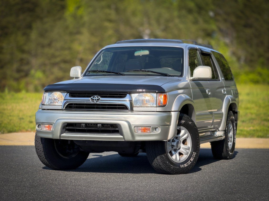 Used 2002 Toyota 4Runner Limited AWD/4WD image 1