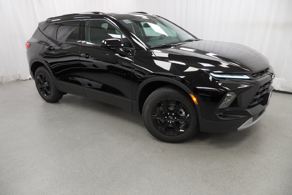New 2026 Chevrolet Blazer LT w/ Convenience Package AWD/4WD image 6