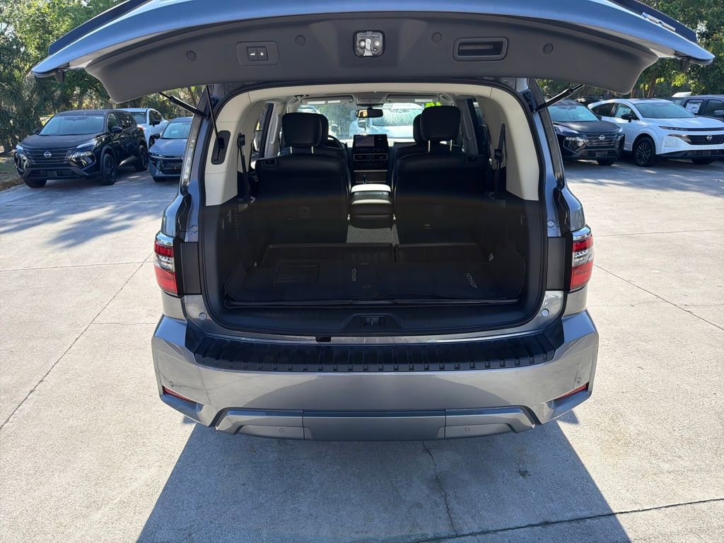 Used 2024 Nissan Armada SL w/ Captain's Chairs Package RWD image 35