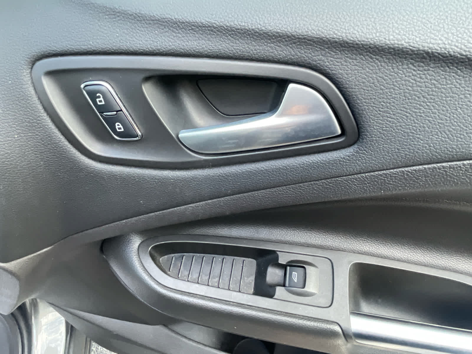 Used 2016 Ford Escape SE AWD/4WD image 32