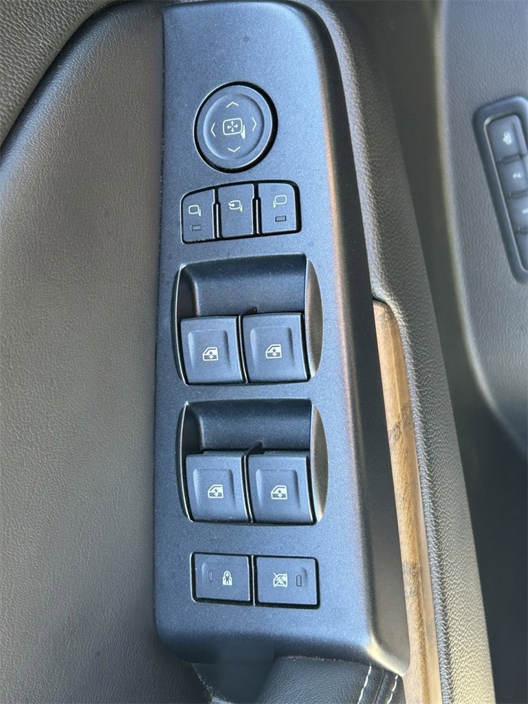 Used 2019 GMC Yukon Denali w/ Denali Ultimate Package image 27