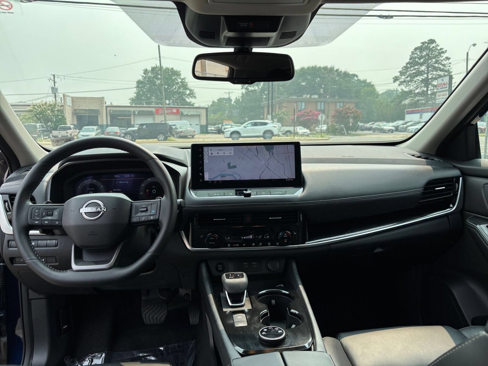 Used 2026 Nissan Rogue SL AWD/4WD image 36