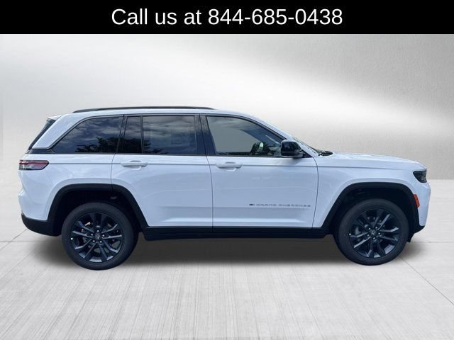 New 2026 Jeep Grand Cherokee Limited AWD/4WD image 4