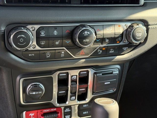New 2025 Jeep Gladiator Rubicon image 26