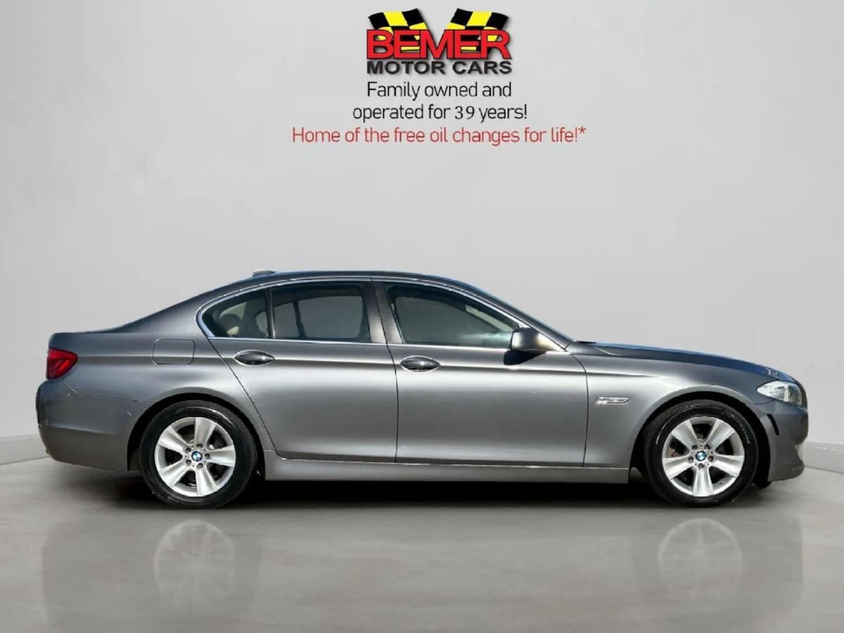 Used 2013 BMW 528i xDrive Sedan AWD/4WD image 6