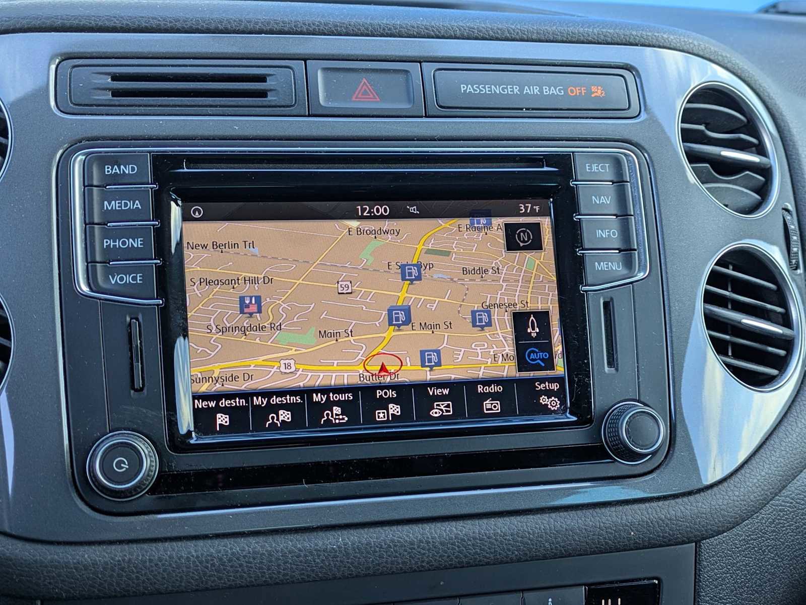 Used 2016 Volkswagen Tiguan SEL image 29